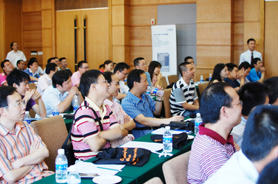 2010新時達新產(chǎn)品技術(shù)交流會-重慶站 - 新時達_電梯企業(yè)新聞_ - 電梯資訊 - 共利電梯網(wǎng)