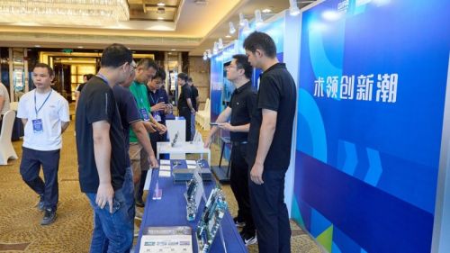 技術(shù)盛宴 引領(lǐng)未來 智能信息化技術(shù)交流圓桌峰會(huì)成功舉辦